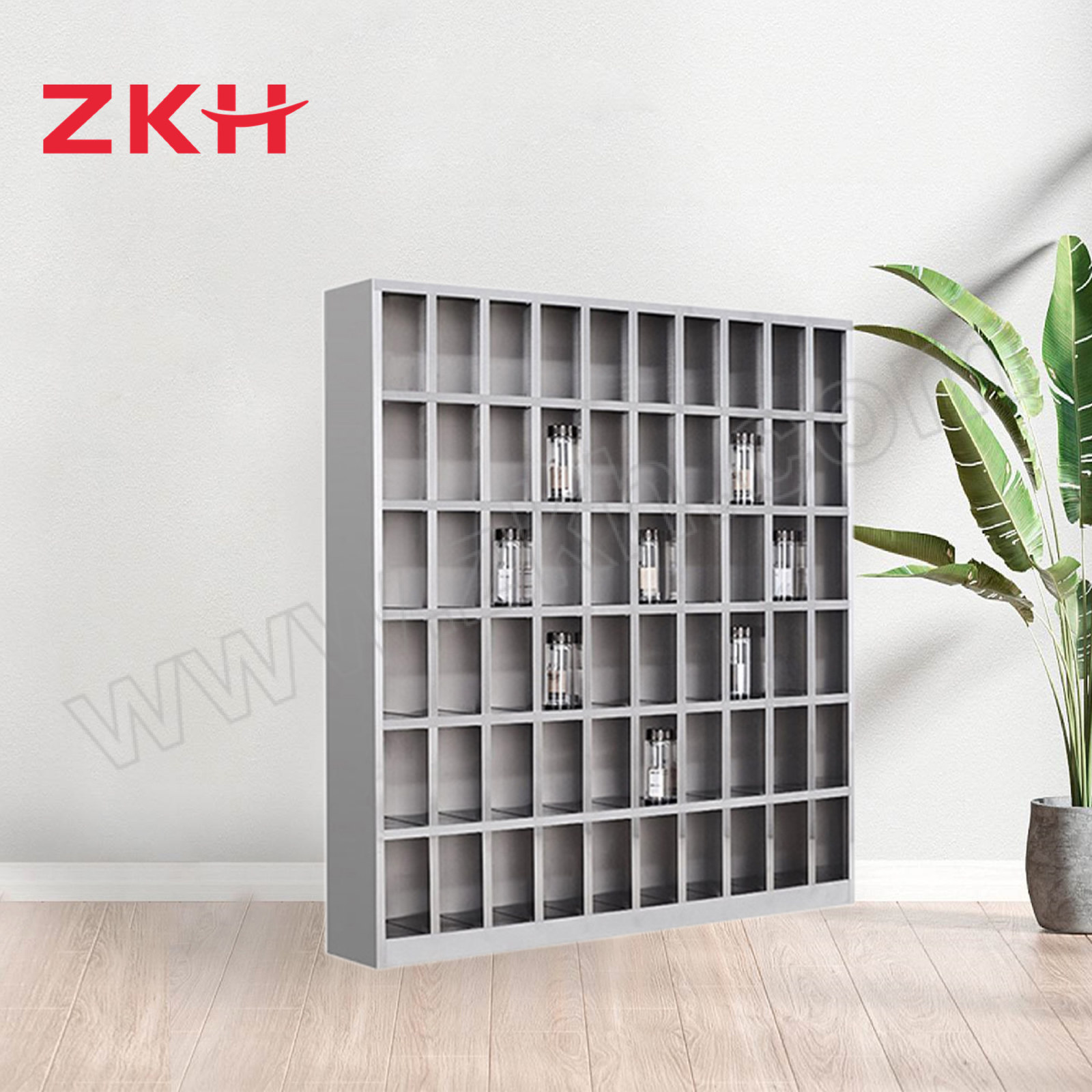 ZKH/震坤行 不锈钢60格水杯柜 HZJ-BXG-O6 尺寸1500×250×1800mm 1台