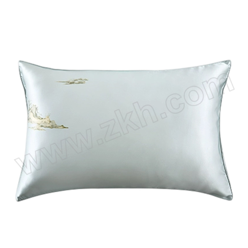 TAIHU SNOW SILK/太湖雪 苏博会真丝旅行套装-山色空濛 0508010294【一件发S】 枕套48×74cm  A面100%桑蚕丝面料，B面100% 天丝纤维面料  眼罩10.5×22.5cm面料：100%桑蚕丝  填充物：桑蚕丝4g        收纳袋17×27.5cm面料：100%聚酯纤维 填充物：聚酯纤维15g 1套